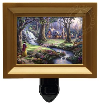 Snow White Discovers the Cottage - Nightlight (Gold Frame)